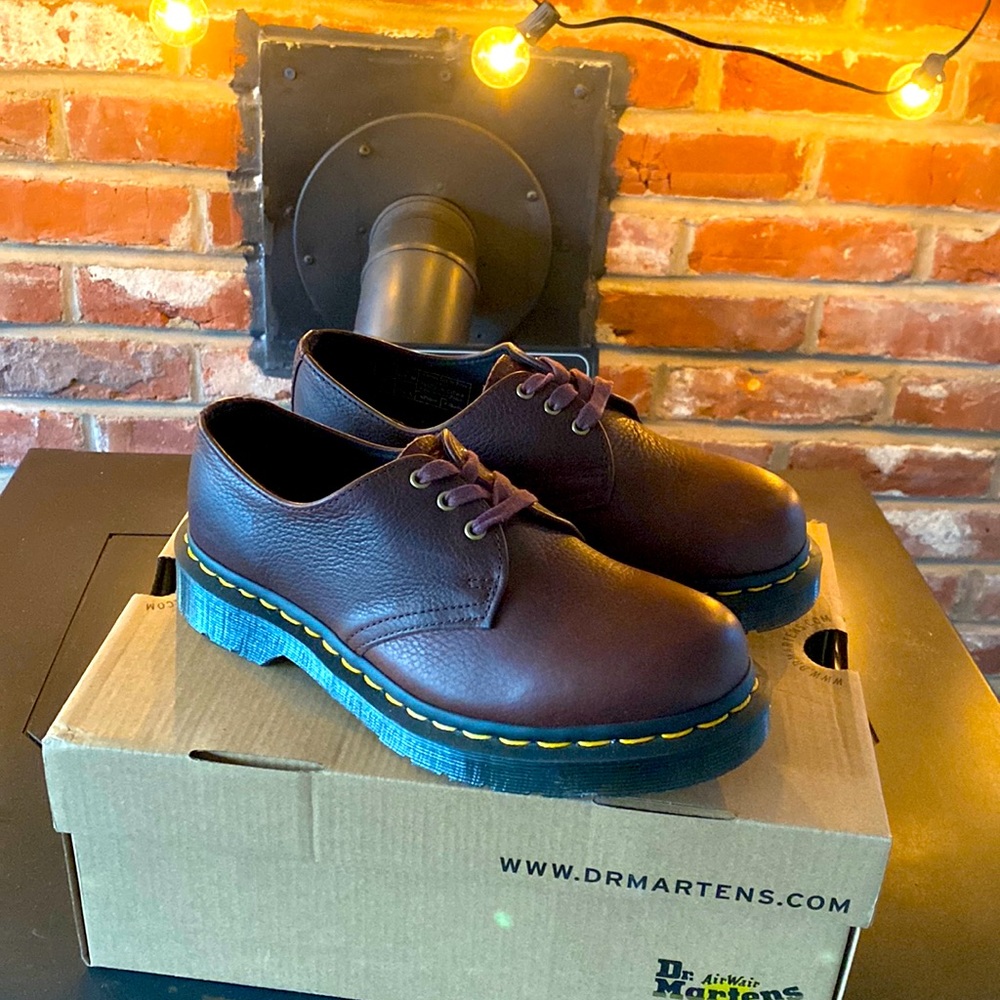 Dr. Martens Women's 3-Eye Oxford in Cherry Red